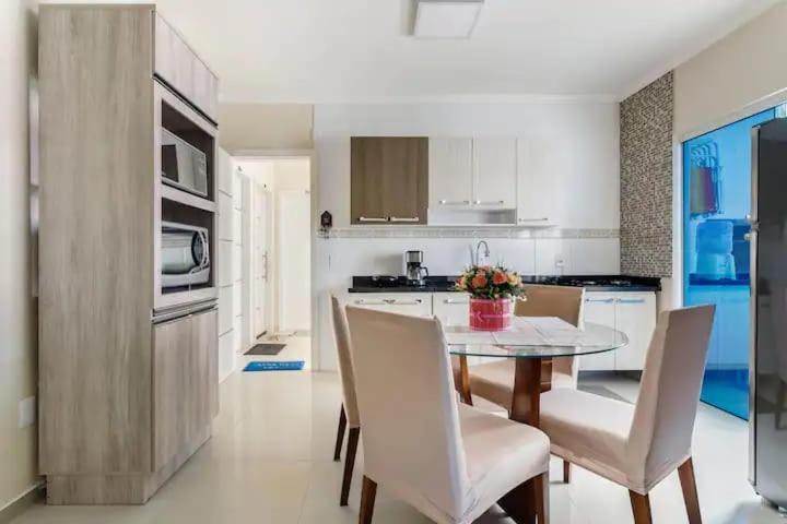 Self Check-In Wi-Fi , 2 Garagens, Home-Officce, Ar Quente E Frio Флоріанополіс Екстер'єр фото